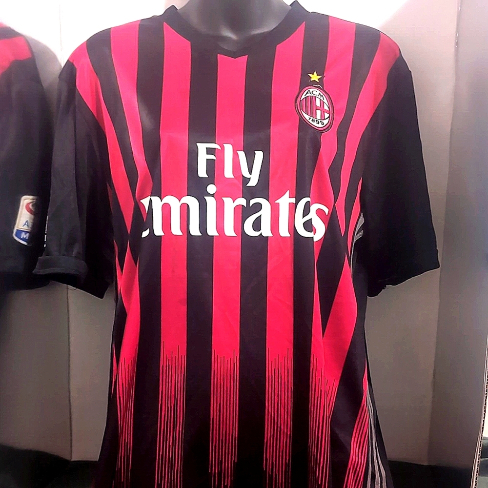 ACM 2xl red and black fly Emirates jersey